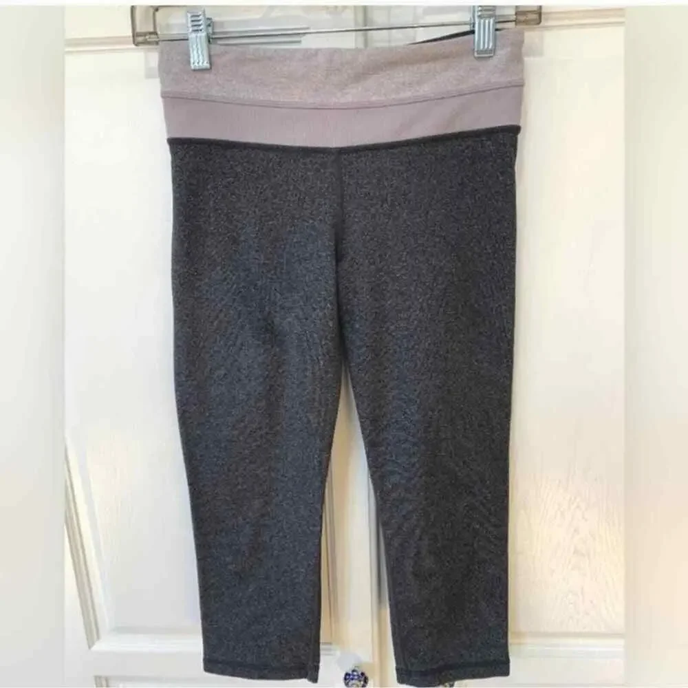 Lululemon LOT of TWO (2) Cropped Capri Gray Marled Leggings 4 (XS) REVERSIBLE